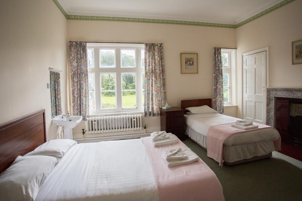 منزل الضيف Tregynon  في Gregynog Hall المظهر الخارجي الصورة