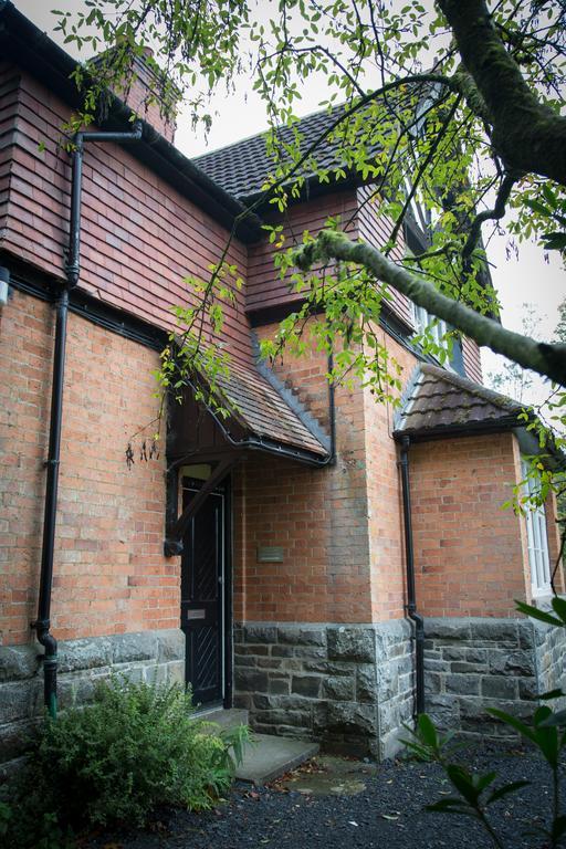 منزل الضيف Tregynon  في Gregynog Hall المظهر الخارجي الصورة