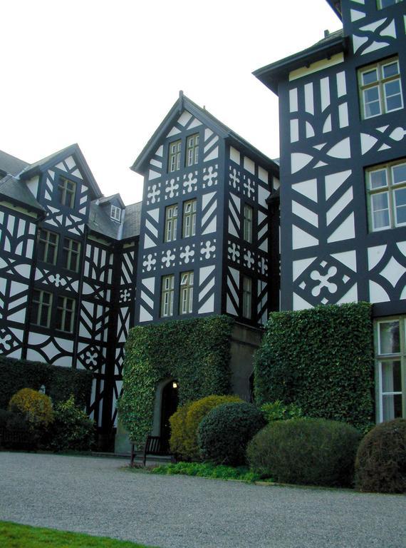 منزل الضيف Tregynon  في Gregynog Hall المظهر الخارجي الصورة